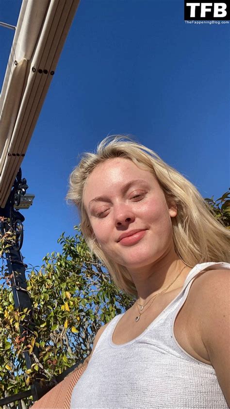 Zara Larsson Nude & Sexy LEAKED Pics And Sex Tape